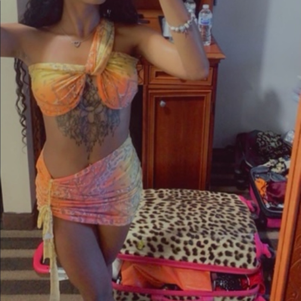 King of style skirt set